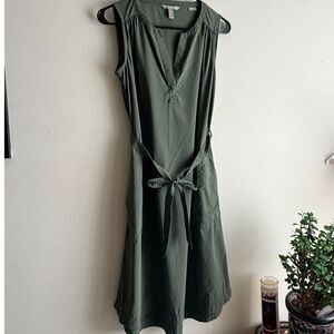 Royal Robbins Green travel dress (US 4 / UK 8)